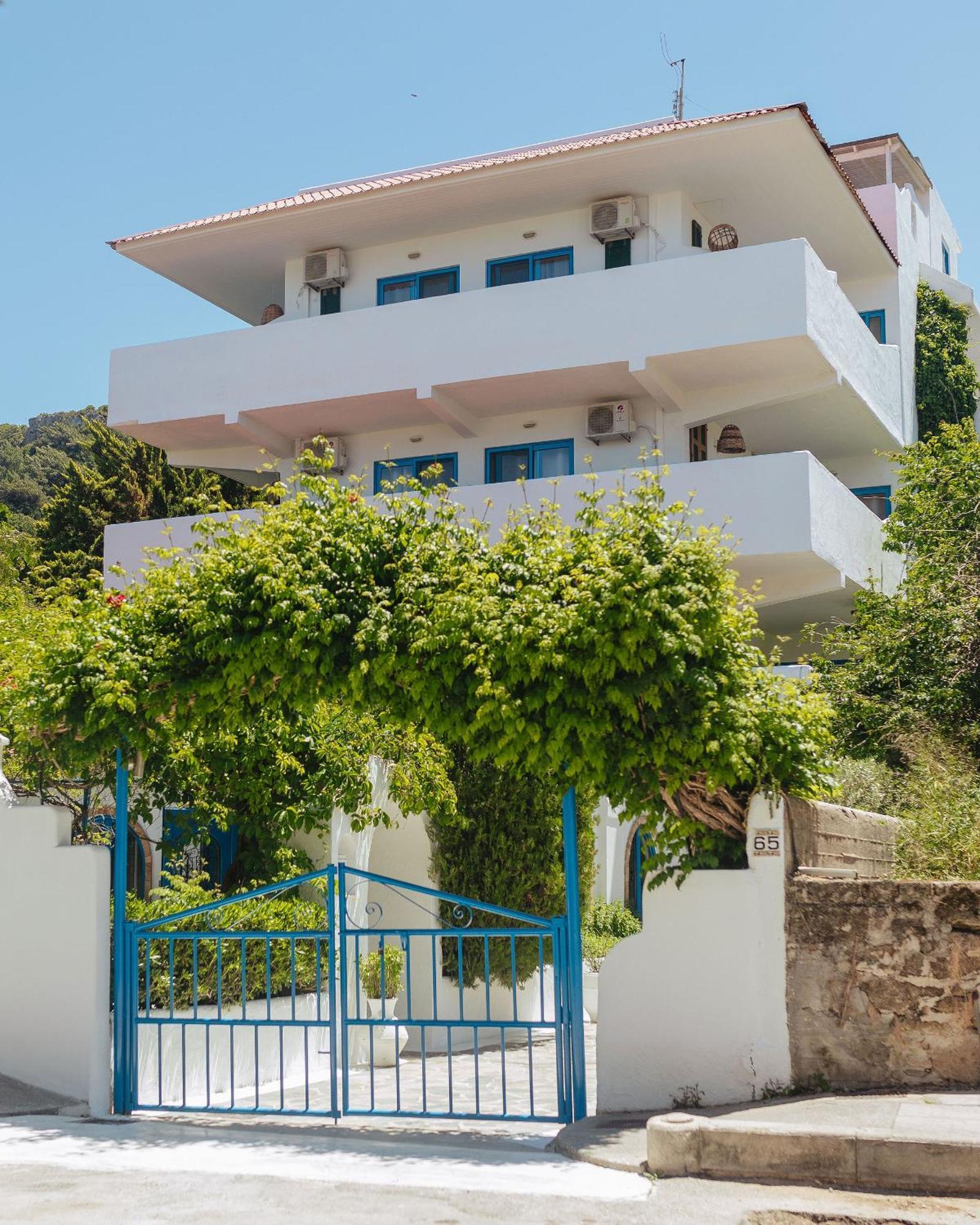 Nathalie Hotel